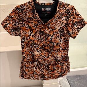 Grey's Anatomy Orange and Black Leopard V-Neck Scrub Top